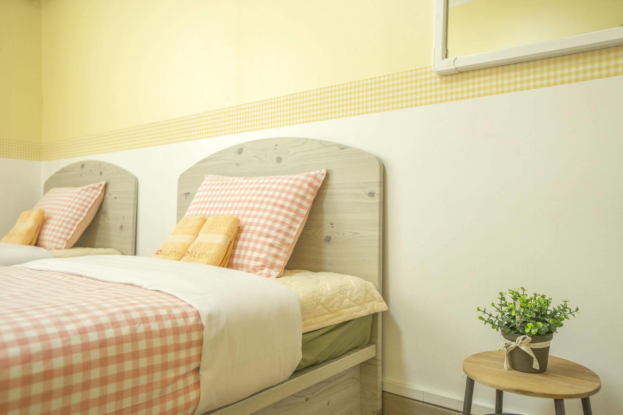 Dalkom Myeongdong Guesthouse Seoul Exteriör bild